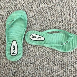 Dizzy Green Textured Flip Flops With Bling
